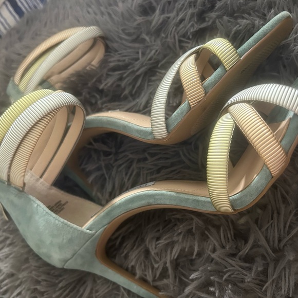 New!Charles David Size 11 Strappy high stiletto metallic straps back zipper - Picture 2 of 8